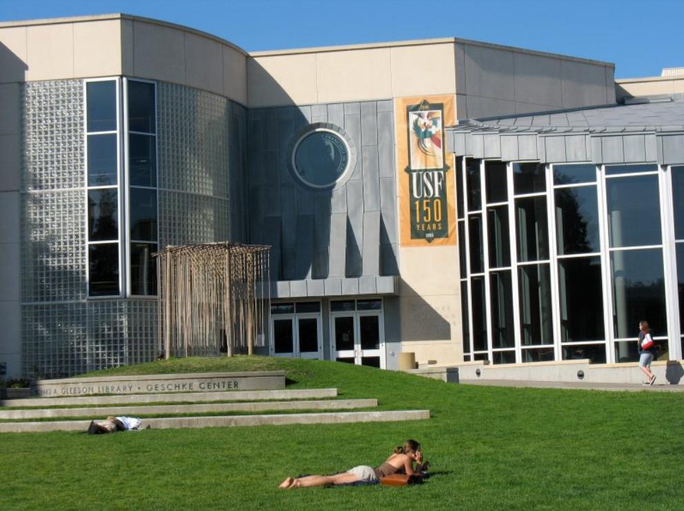 就业率高、教育顶尖！这10所学校被誉为全美地理位置最佳大学！