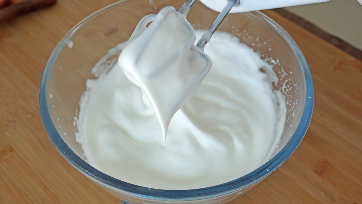 肉松戚风蛋糕8寸四个鸡蛋的做法,5个鸡蛋做戚风蛋糕的最佳配方