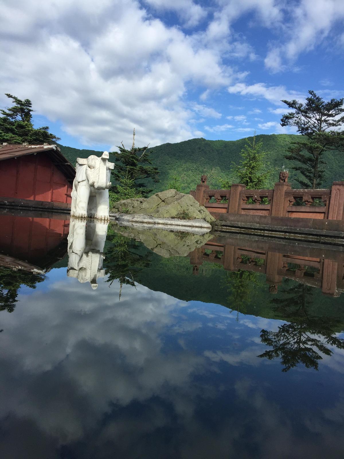 峨眉山登顶佛像,峨眉山登顶记完整版