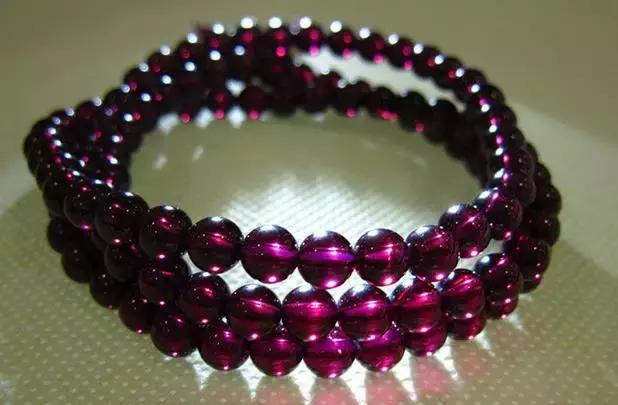 石榴石被称为女人石的原因,石榴石女人石真的那么好吗