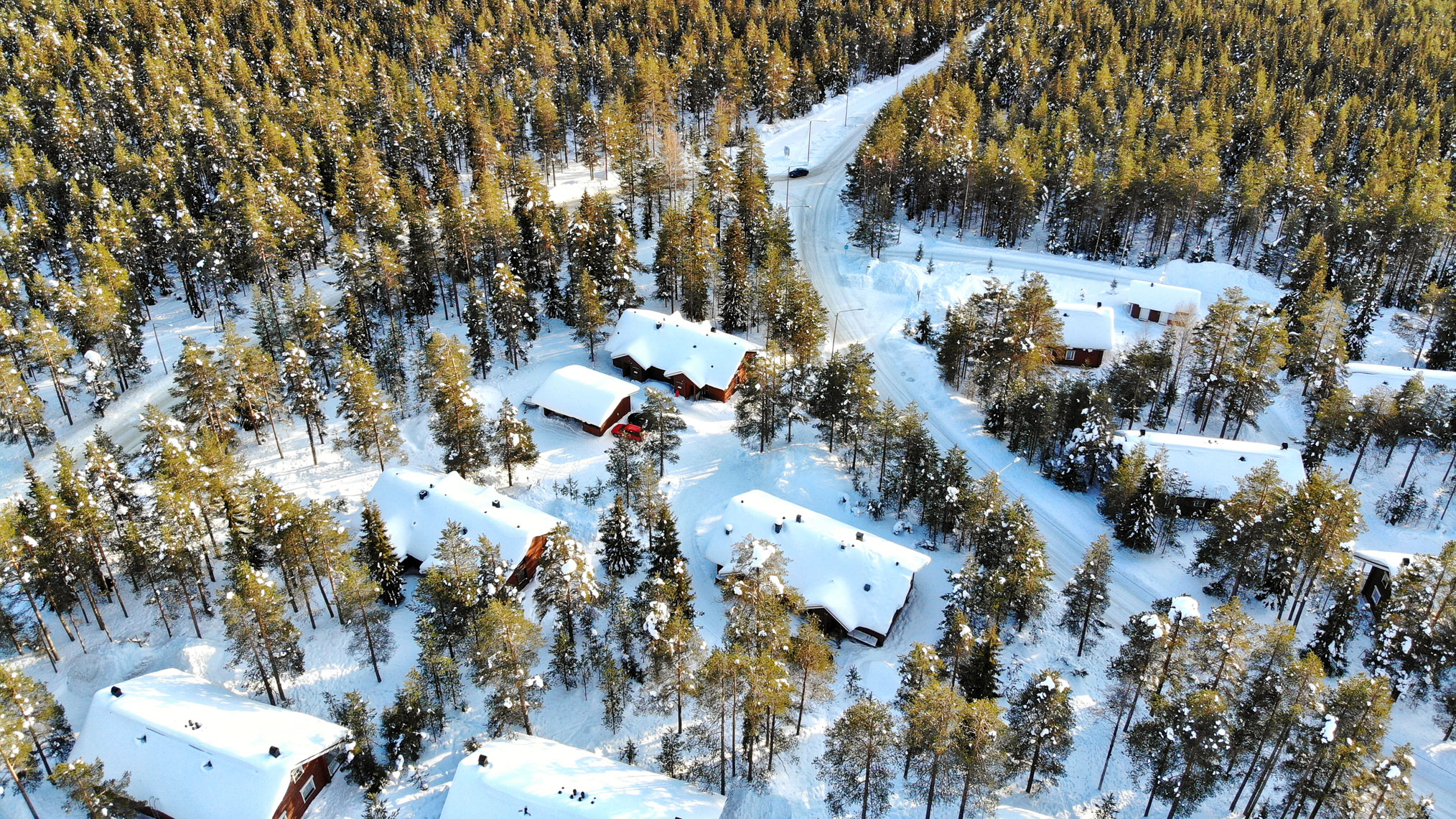 唯一一个位于北极圈上的城市,唯一在北极圈的省会城市