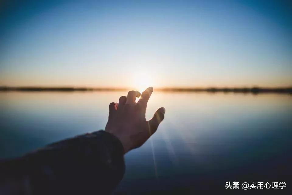 抑郁症患者特别吝啬,不要因为爱而得了抑郁症