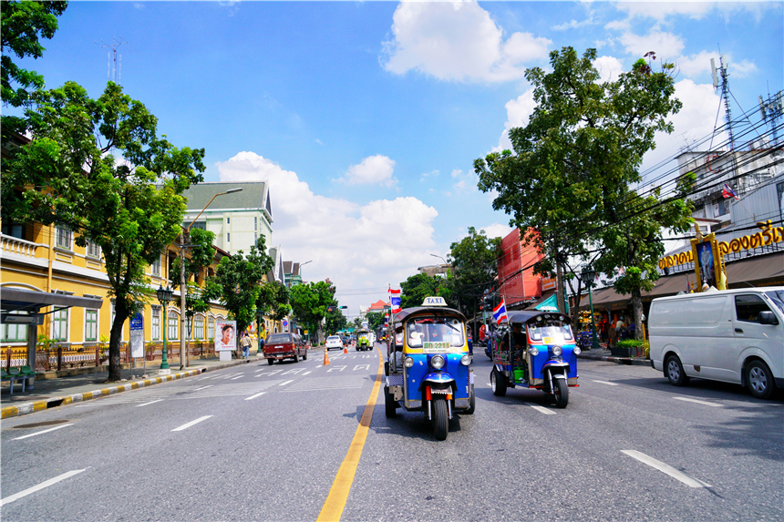 曼谷逛哪里,曼谷最大的鲜花市场