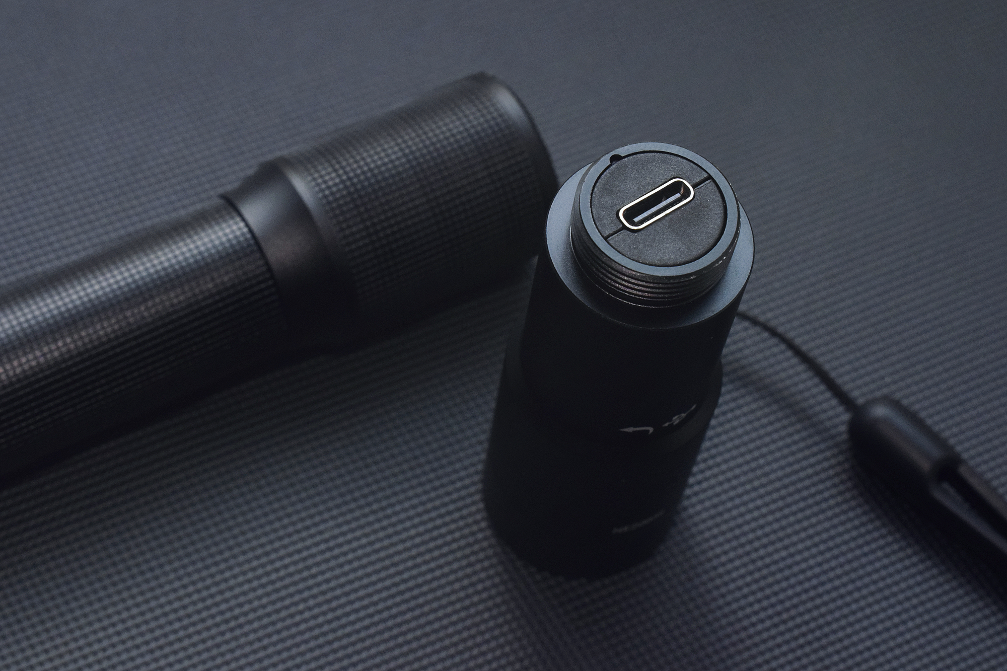 随身防护迅雷之势！——纳拓雷电安全求生伸缩棒体验