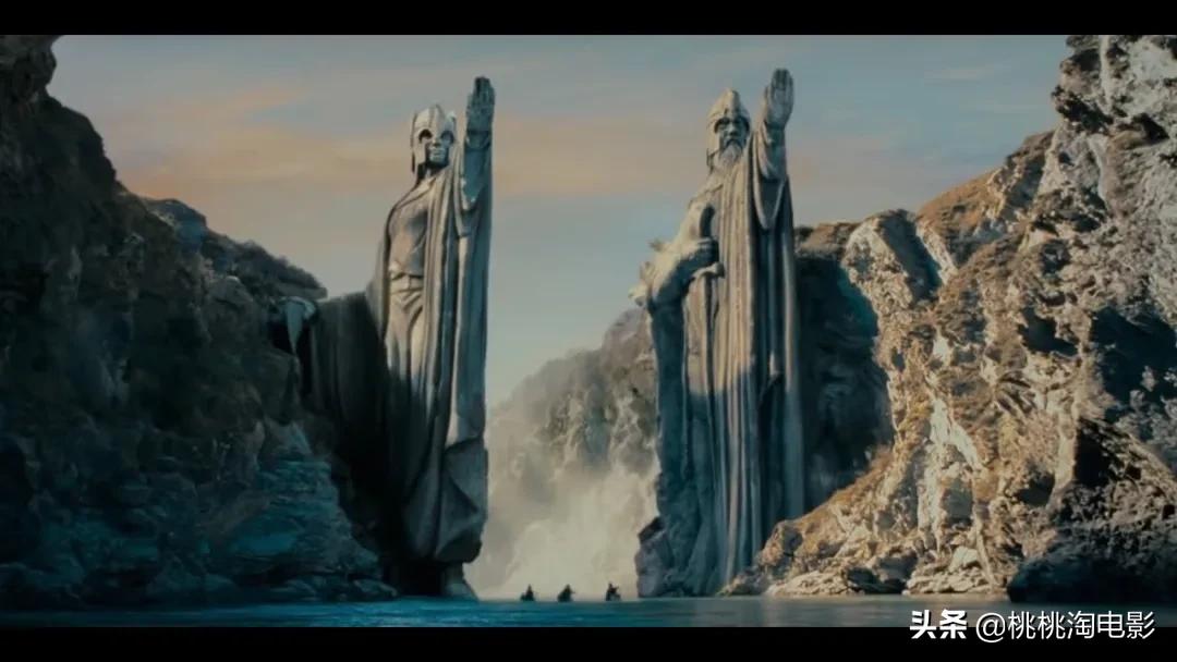 相隔20年的指环王再现荧幕,20年前的指环王依旧是魔幻电影