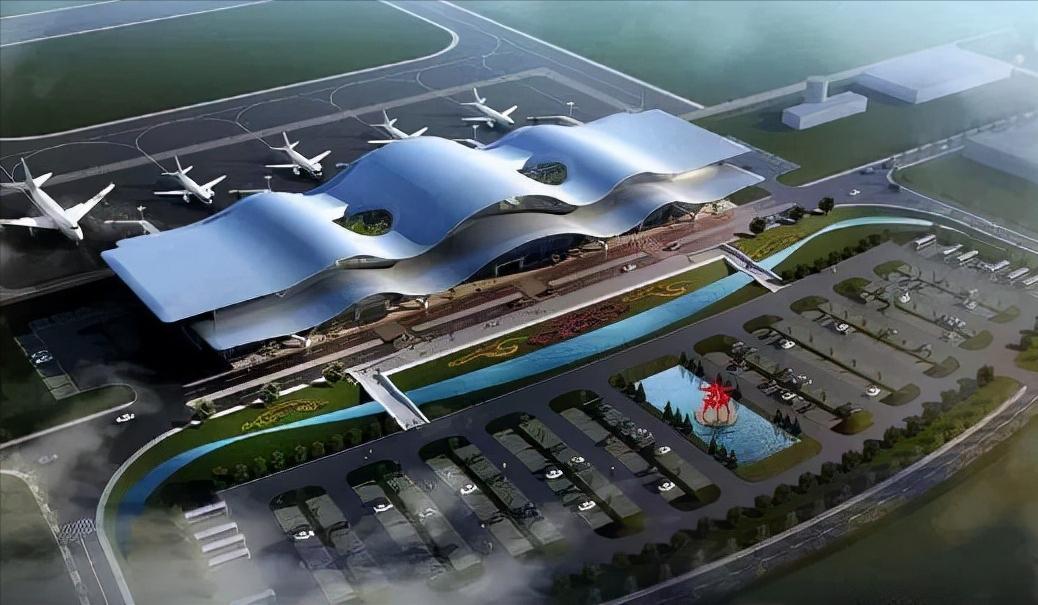 家门口的飞机，一场21年的美梦，河南商丘小城擦肩百亿民航机场