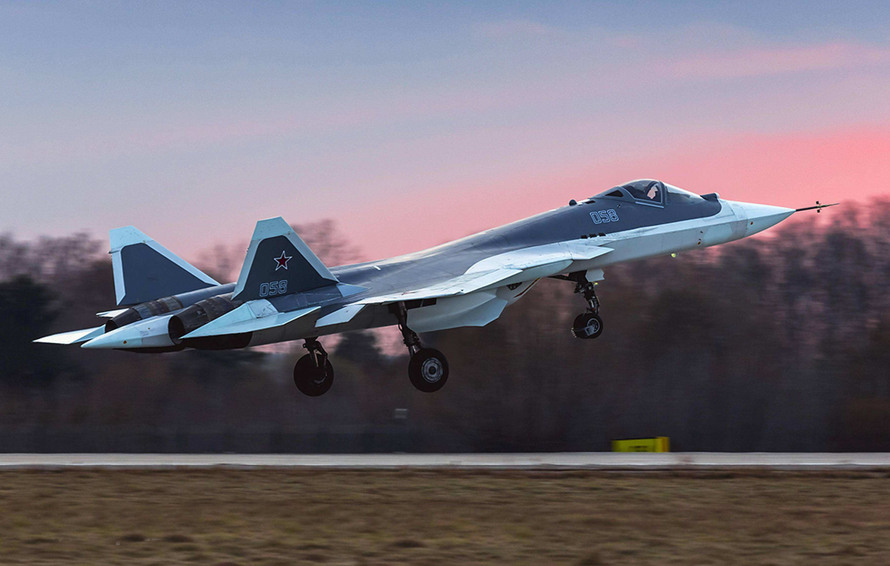 机动性能远超后掠翼飞机,超强机动性战机