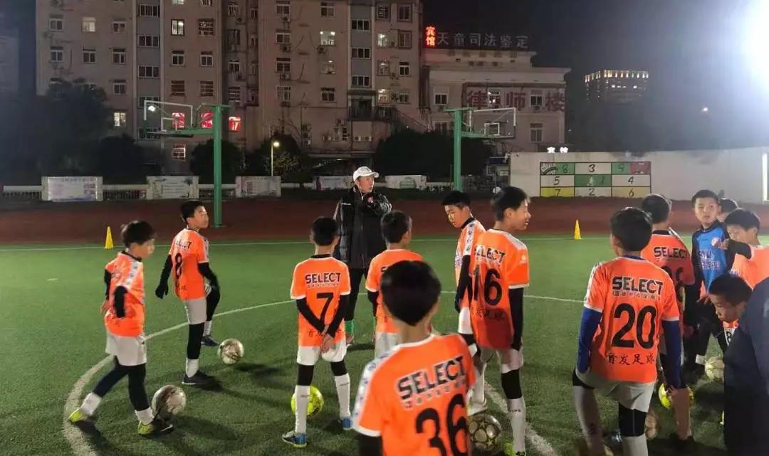 中国足球青训著名人物,中国足球青训教父级人物