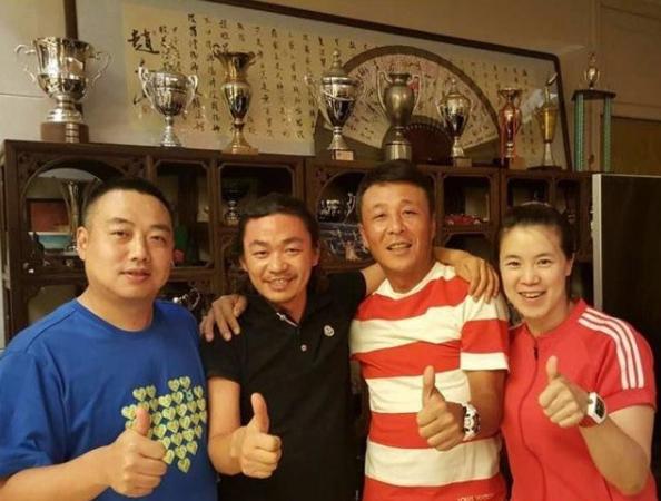 乒乓运动员王楠现在状况,世界冠军王楠患癌后丈夫不离不弃