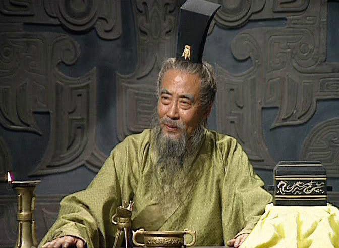 三国演义潘凤人物志,老版三国演义华雄斩潘凤