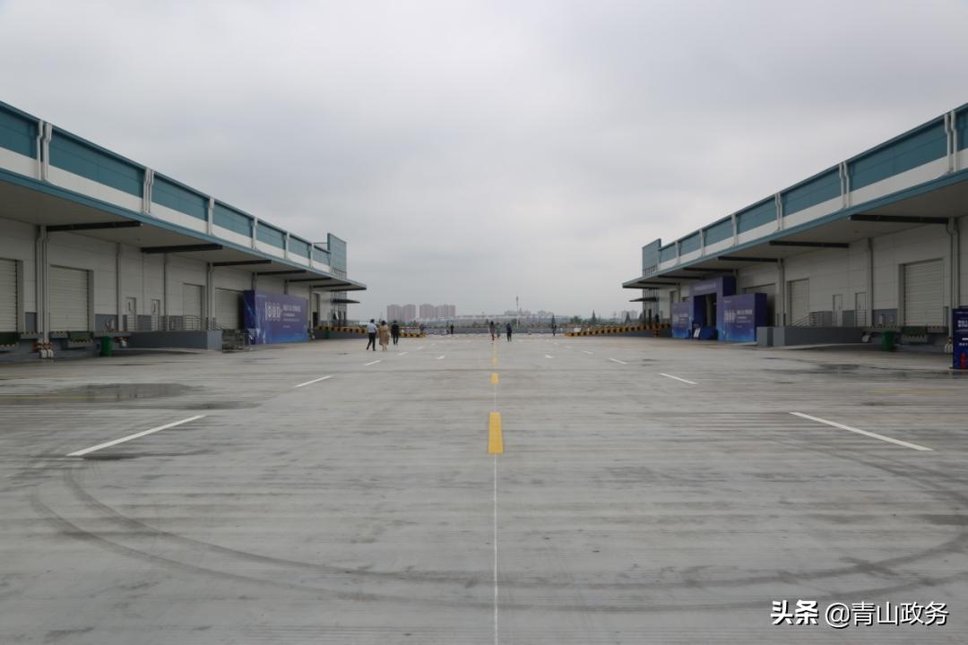 无人机仓储机器人,无人机仓储巡检