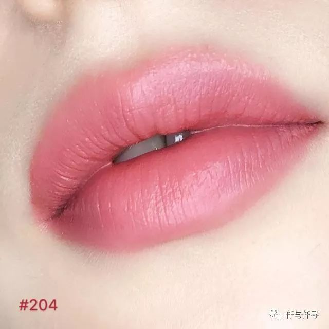 兰蔻口红121和196哪个颜色好看,给大家推荐一款口红颜色很好看