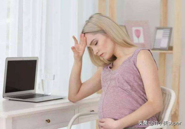 孕晚期胎儿绕腹一周怎么办,孕妇肚子一直紧是胎儿绕颈吗