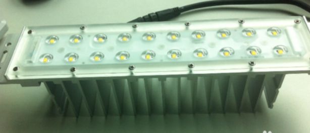 工地led显示屏一般用哪种尺寸,led显示屏10千瓦需要多少平方线