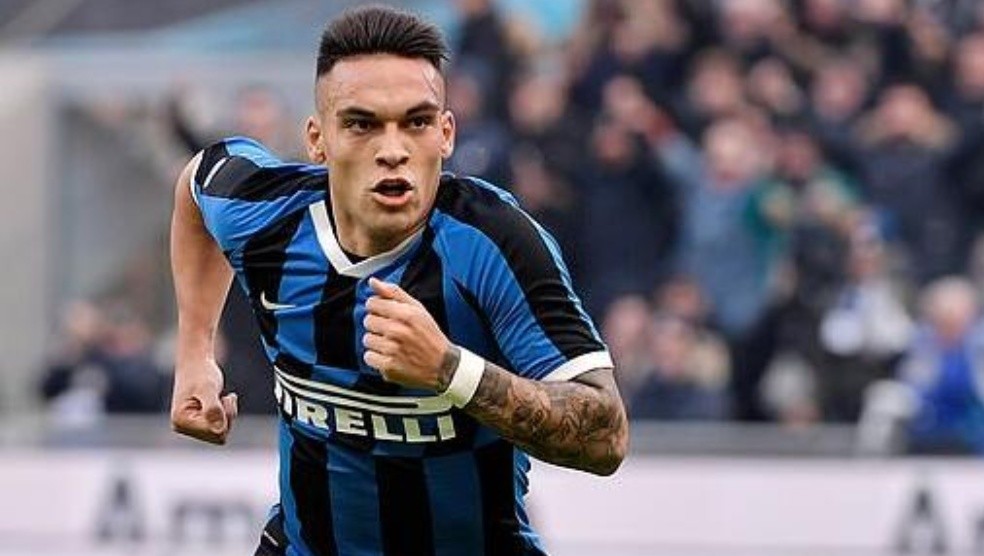 实况足球2024中锋排行前10,实况足球升黑中锋谁的潜力最大