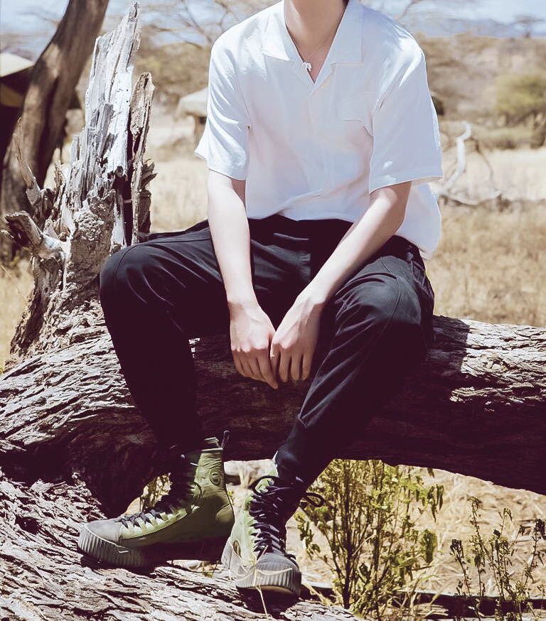 白衬衫在男生身上，为什么会有这么大的魅力？