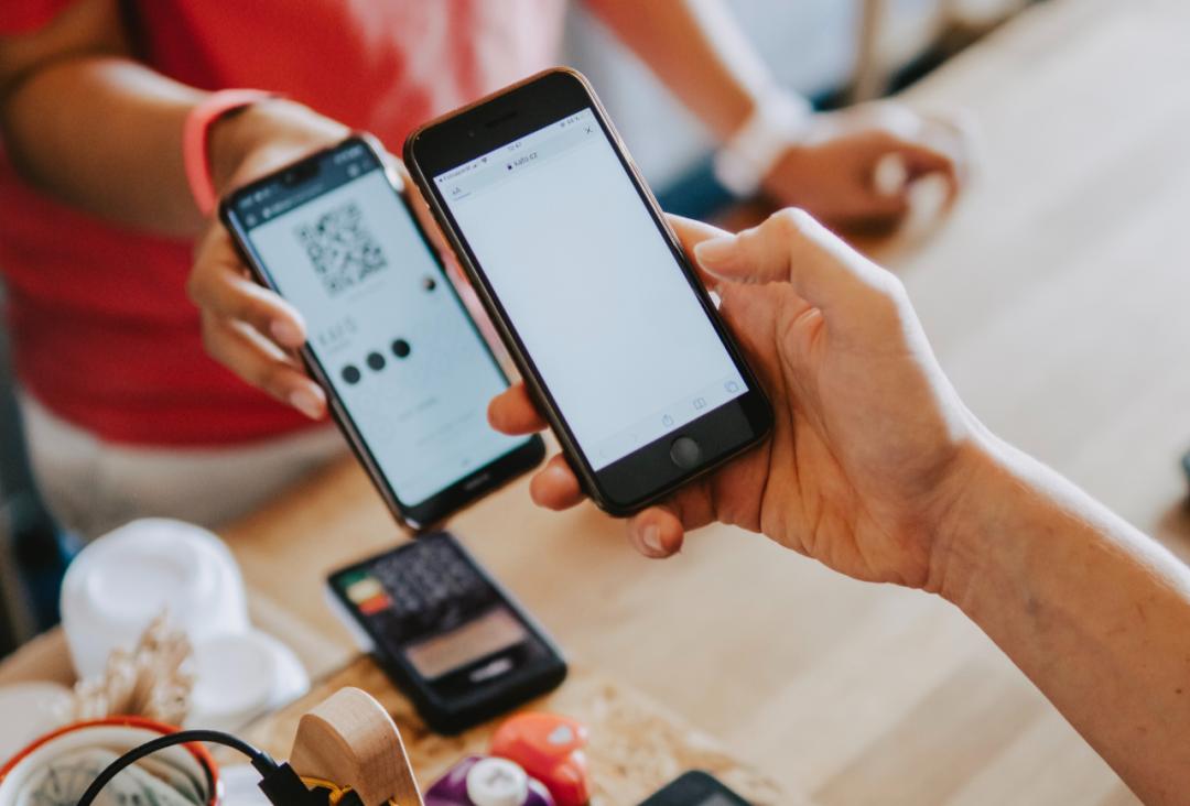 刷好评、删差评、大V要挟商家,大众点评变味了?