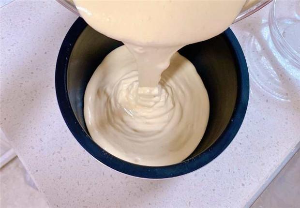 电饭锅蛋糕不用打蛋器没有玉米油,电饭锅做蛋糕正确方法没有打蛋器