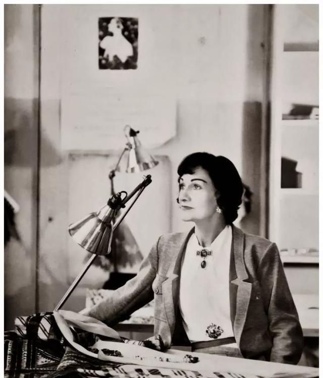 香奈儿n5香水五周年 (chanel的n5香水)