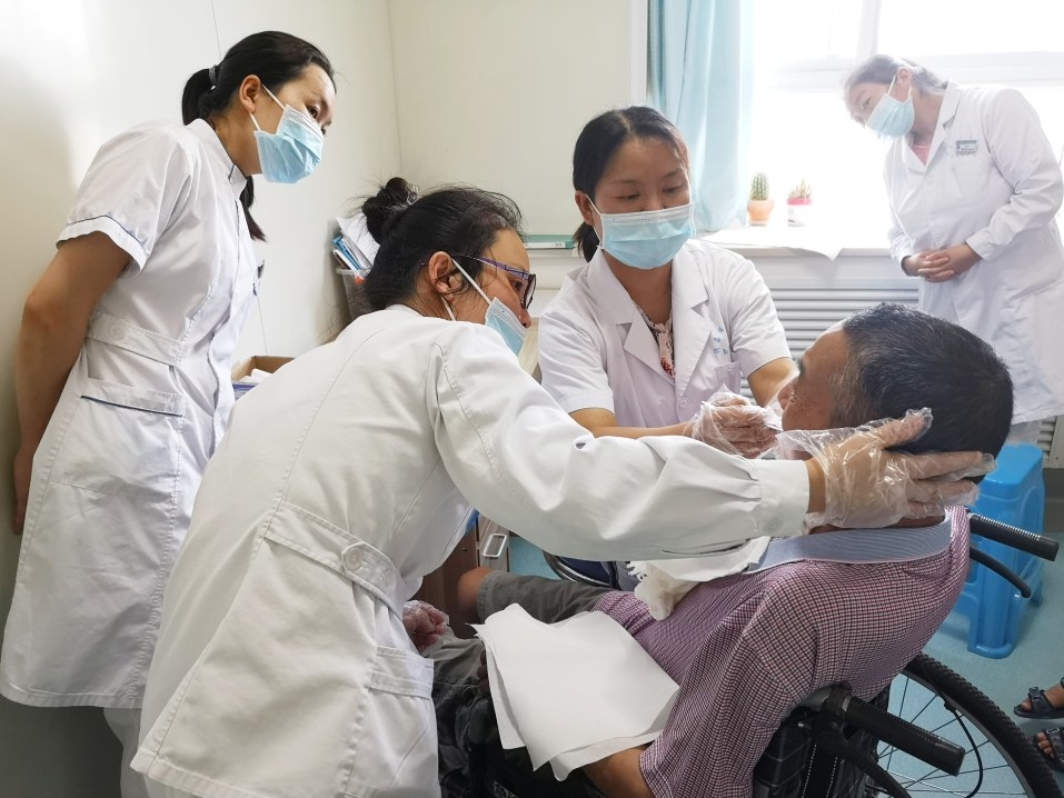 让每位患者都活得有尊严——记许昌市中心医院南区医院康复治疗中心