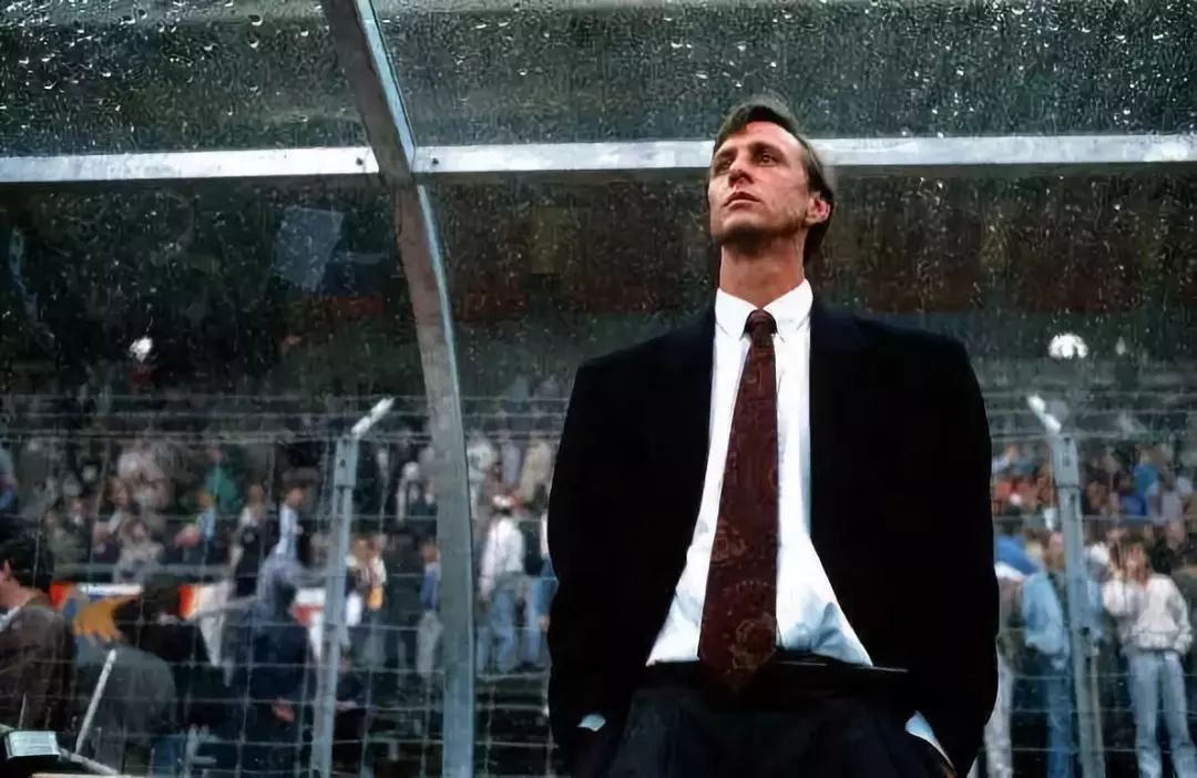 克鲁伊夫被坑爆了,克鲁伊夫失单刀