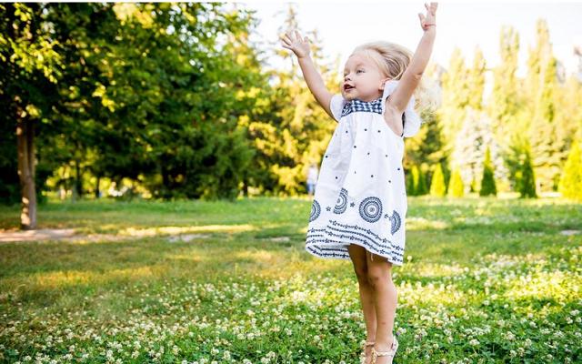宝宝的腿纹一边多一边少正常吗,宝宝的腿纹必须一样吗
