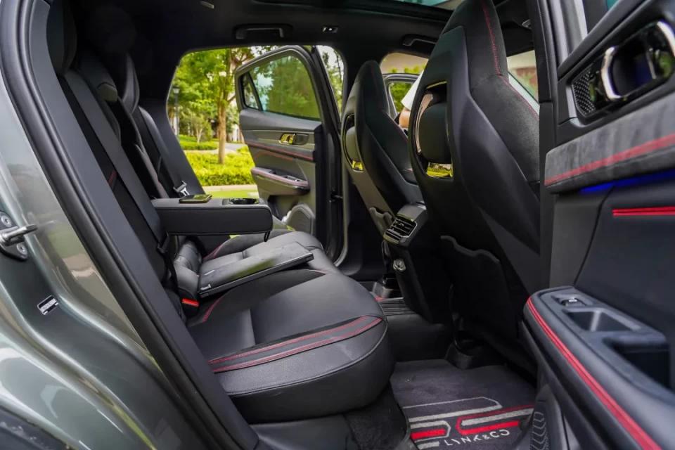 领克01phev和领克05phev,2022款领克05两驱耀halo测评