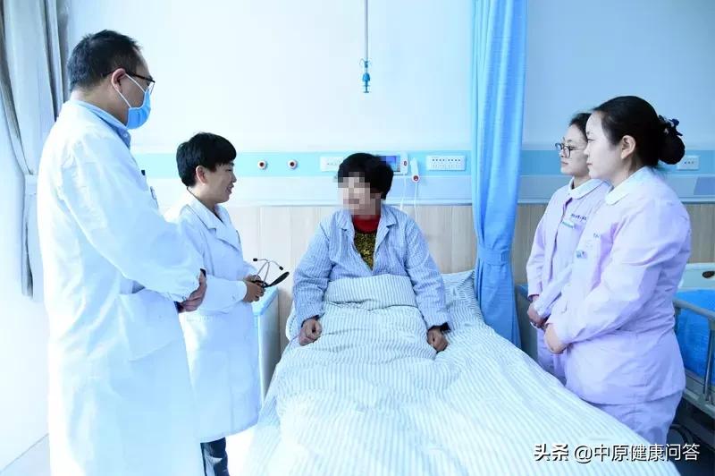 女性恶心一周怎么回事,女子恶心呕吐好几天