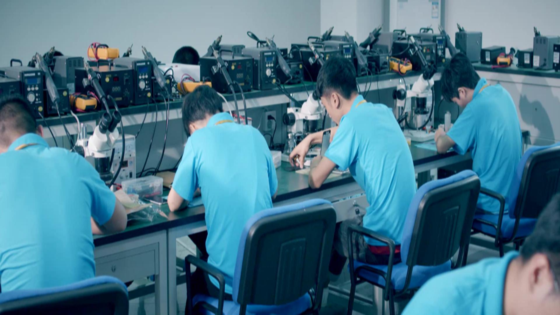 新人怎么入手机维修行业,想开手机维修店怎么样请师傅