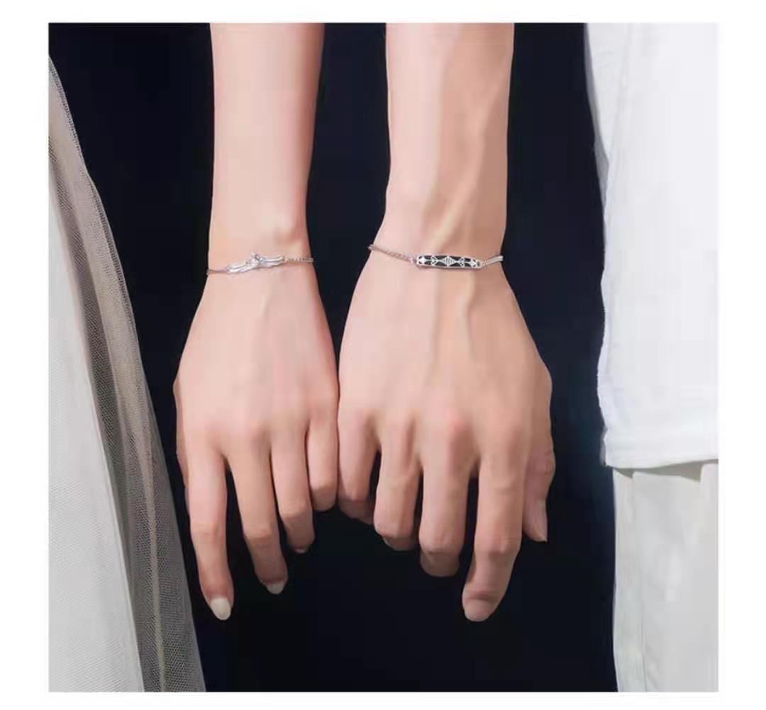 情侣手链感应发光,情侣手链品牌排行榜前十名