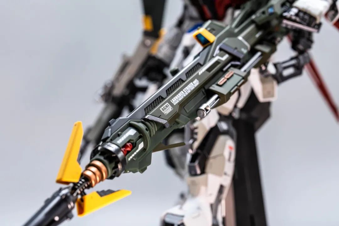 pg强袭高达头部拼装,pg强袭自由拼装过程