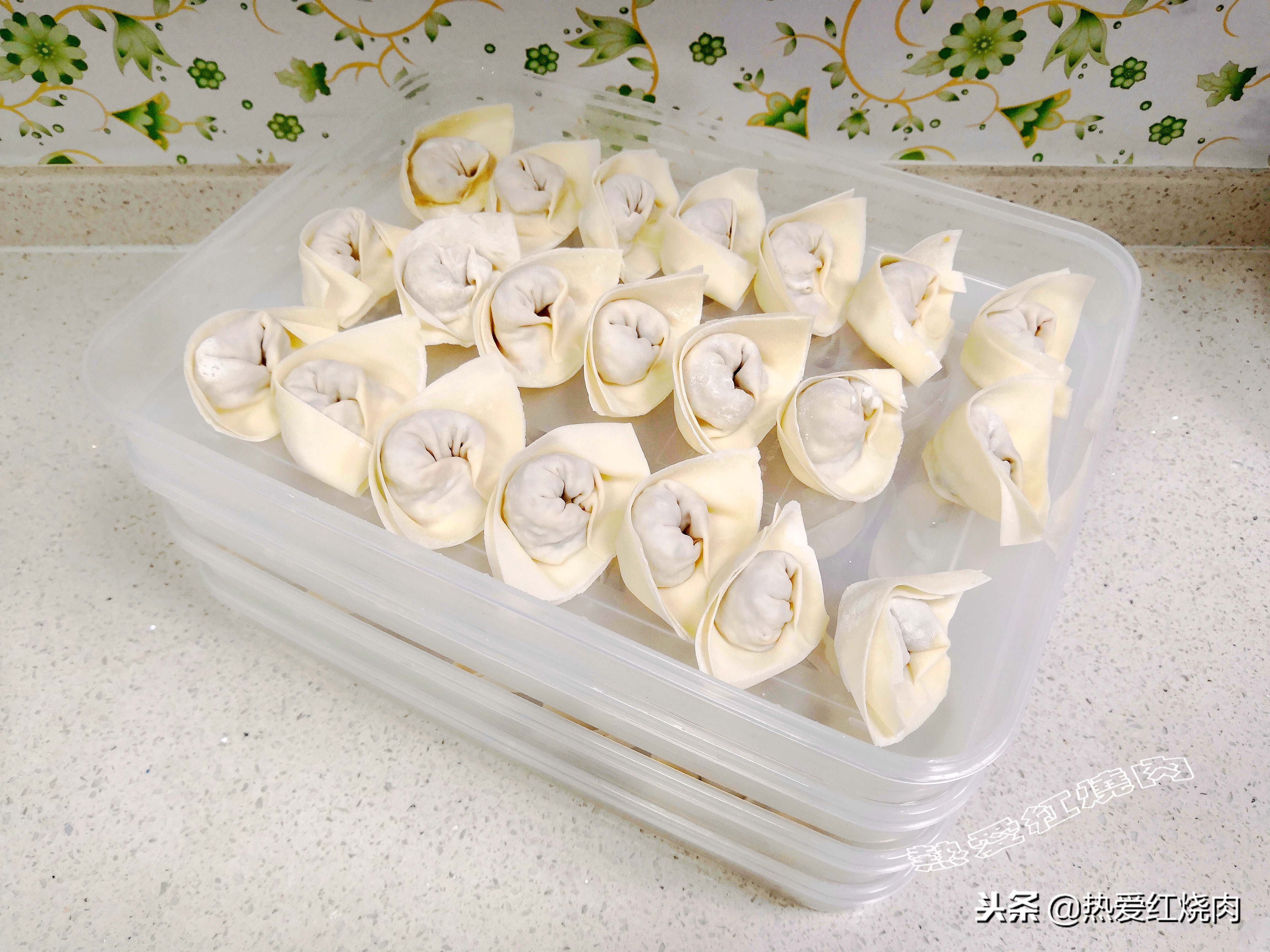 馄饨馅儿怎么做才能最好吃,馄饨店里需要给客人准备什么调料