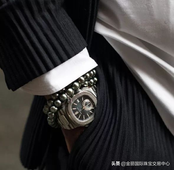 潮男进击路|男人戴珍珠是种什么体验？