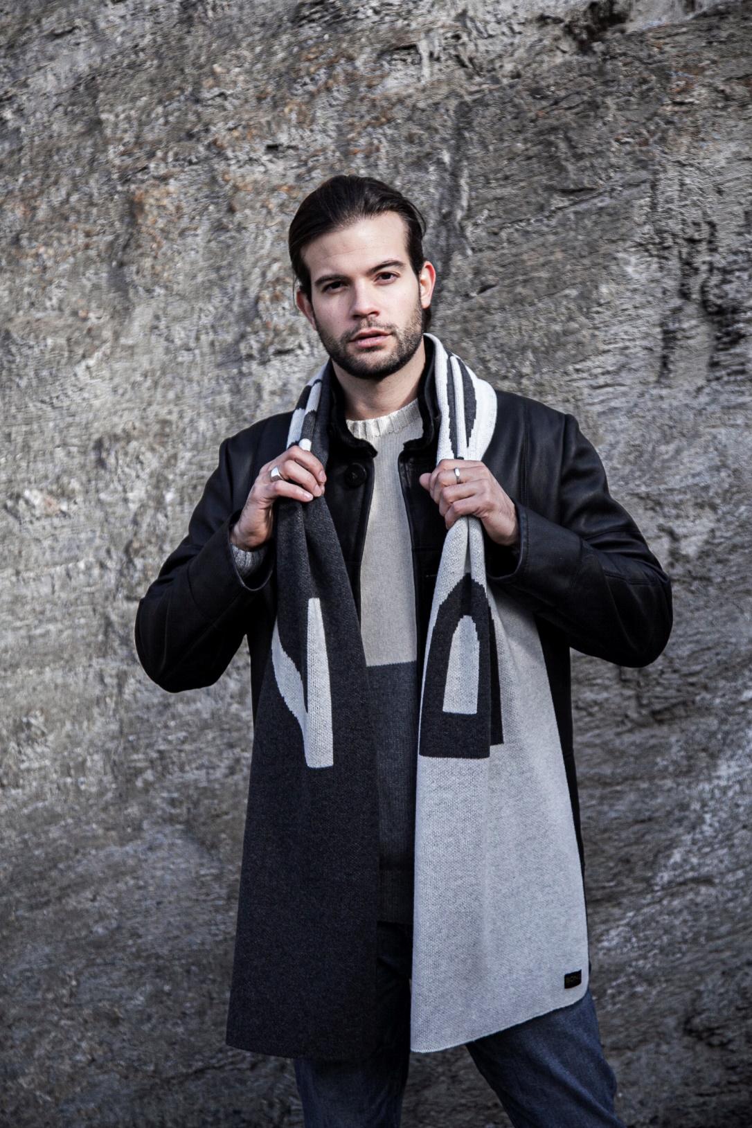 精选澳洲纯绵羊毛围巾,新西兰bonz围巾价格