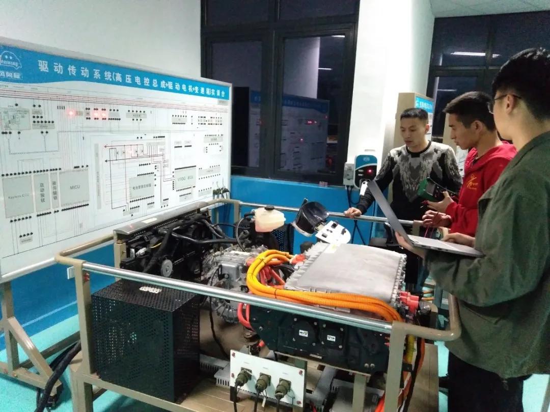 四川汽车职业技术学院怎么下成绩,四川省哪个高职院校汽车专业好