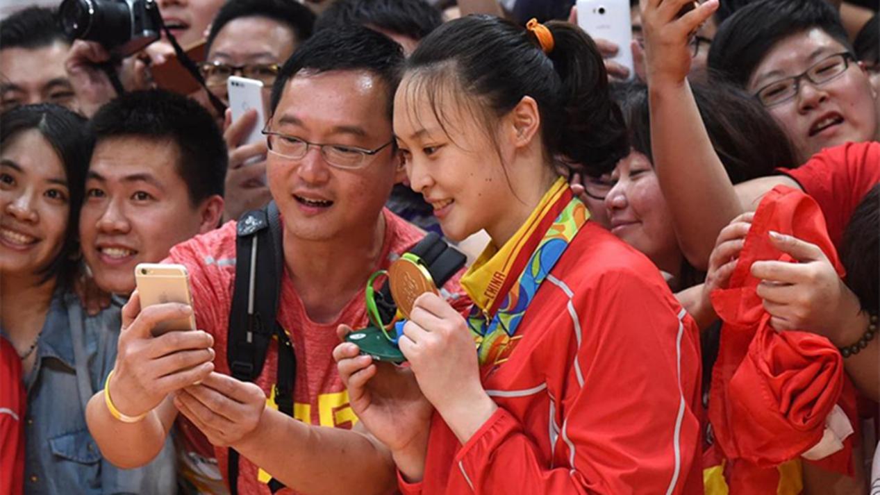 中国女排最小富婆,中国女排颜值高吗