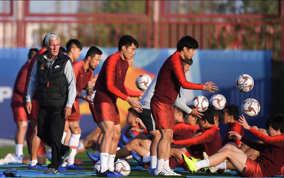 涓浗瓒崇悆鍚嶅竻閾剁嫄閲岀毊,蹇冪柤瓒崇悆鏁欑粌閲岀毊