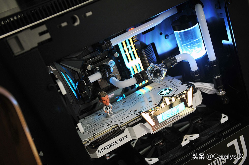 又是爬坑的一年—2018年里一路折腾过来的主力机桌面展示