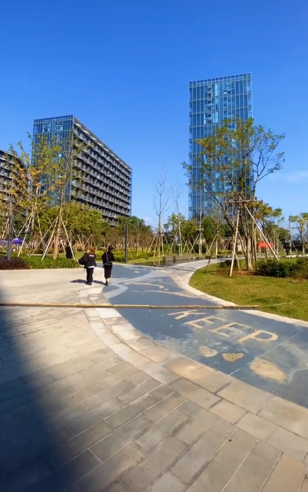 成都万朵城公寓有必要买吗,在成都买公寓出租怎么样