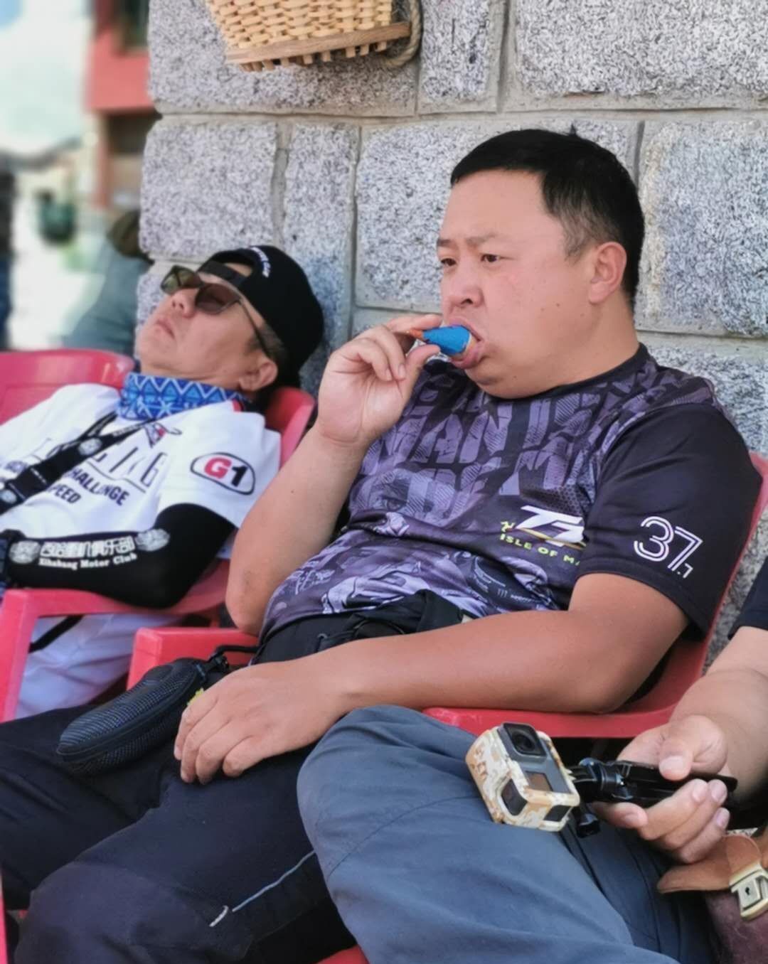 阎鹤祥骑上我心爱的小摩托 (阎鹤祥骑上综艺节目的是什么摩托)