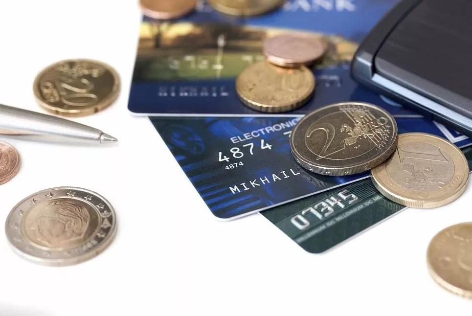 信用卡刷卡交易受限是怎么回事,信用卡刷卡被停止交易怎么解决