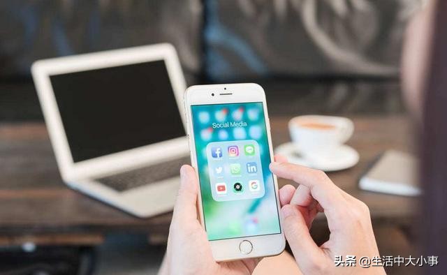 官网手机和实体店手机的差别,网上买手机和实体店手机哪个好