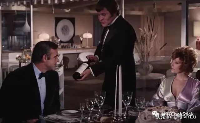 007史上最全酒单：撩妹，还得看《007》，因为哥喝的不是酒，是情