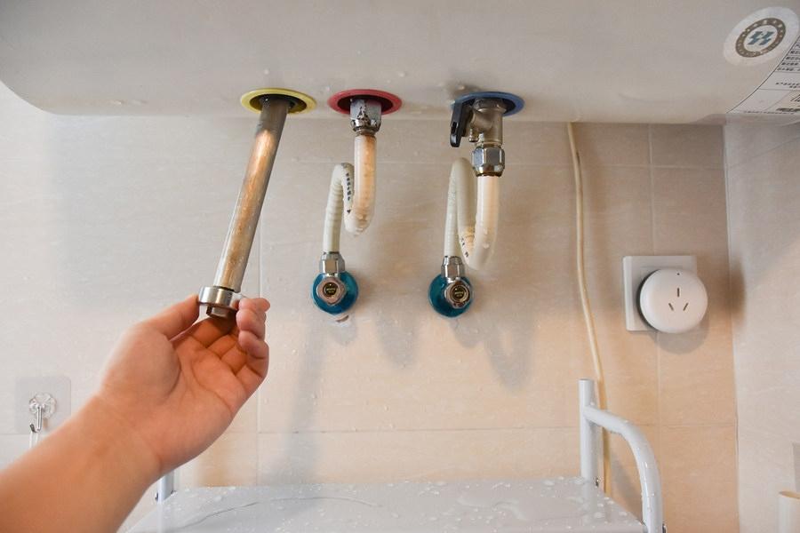 电热热水器使用不当爆炸事件,热水器在怎样情况下会爆炸