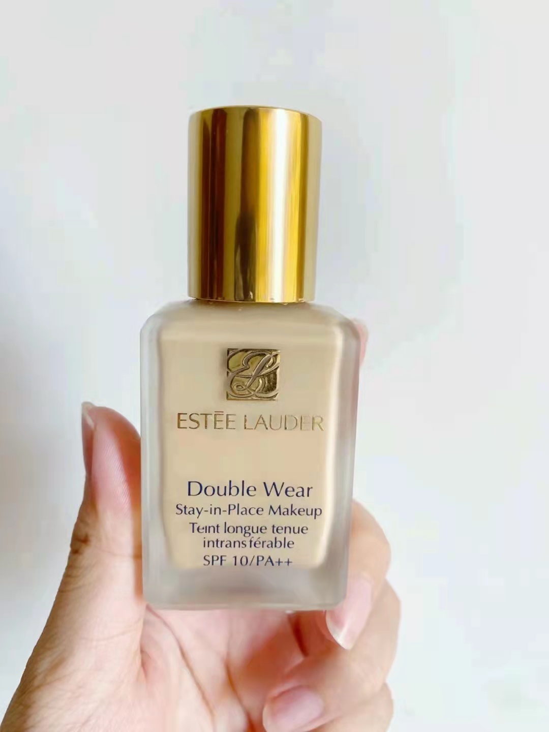 油皮适合的粉底液dw阿玛尼,美宝莲轻亲粉底液和dw