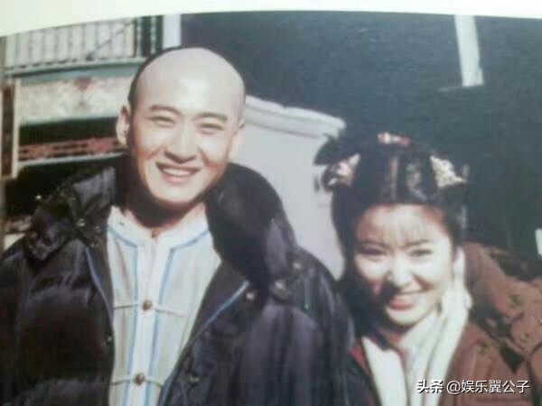 林心如谈周杰伸舌头事件,林心如周杰13年前合影旧照曝光