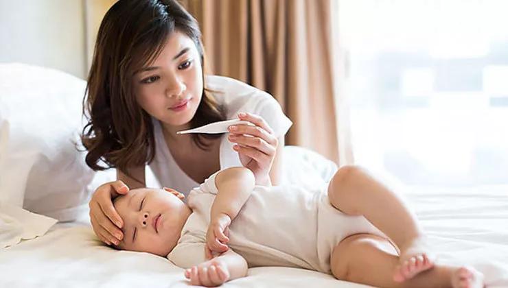 宝宝各部位发热的原因和处理方法,宝宝发热的错误做法