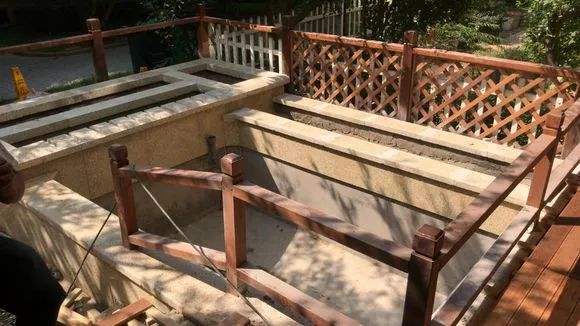 地面上鱼池自动排污过滤施工方法,鱼池过滤系统怎么实现自动排污的