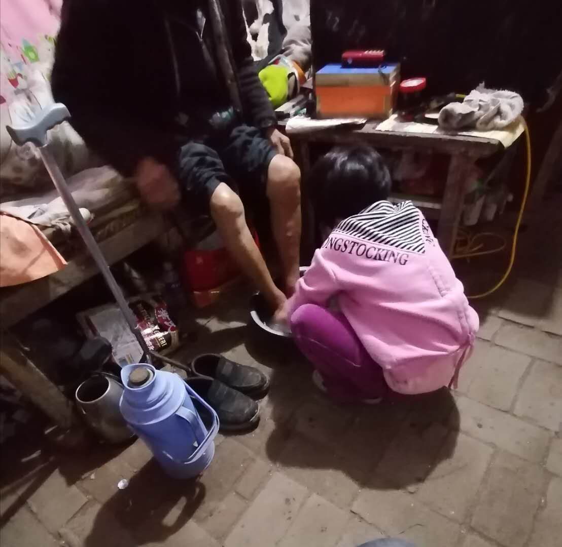 九九重阳节尊老爱老活动,九九重阳节尊老敬老把爱带回家