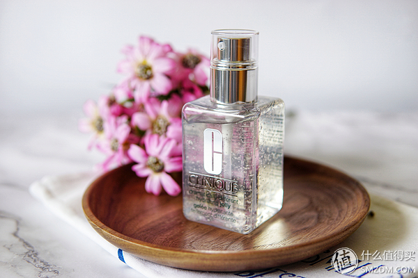 油皮夏季适合用什么面霜 (夏季好用不油的面霜推荐)